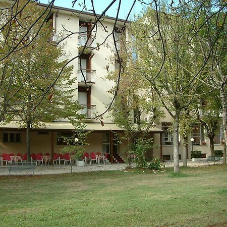 Hotel Rio Чезенатіко Екстер'єр фото